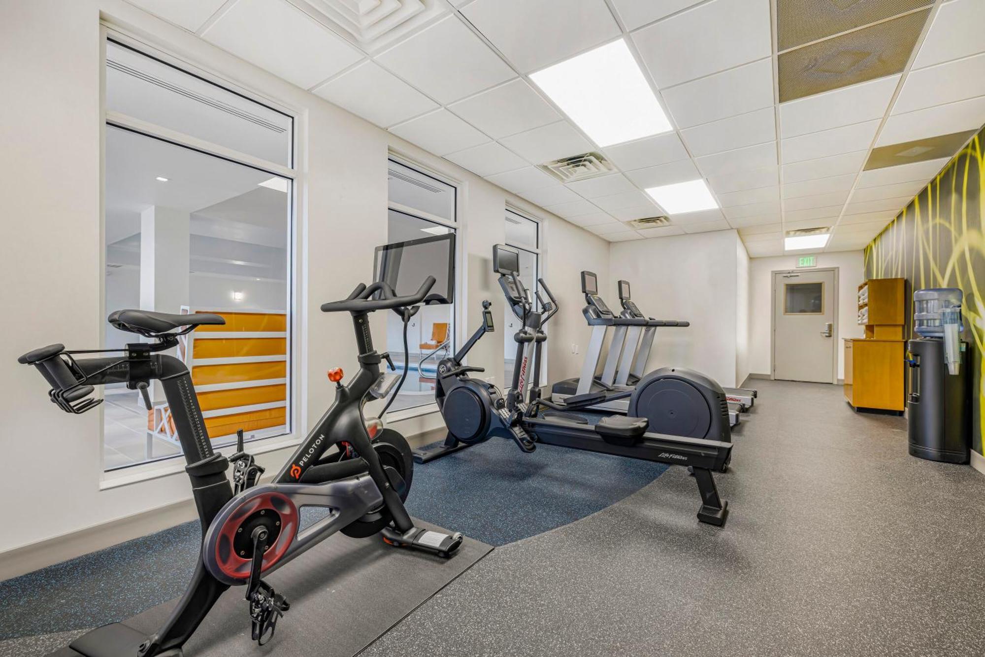 Hilton Garden Inn Colorado Springs Airport Екстериор снимка